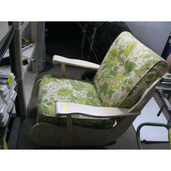 HEAVY MAPLE PLATFORM ROCKER