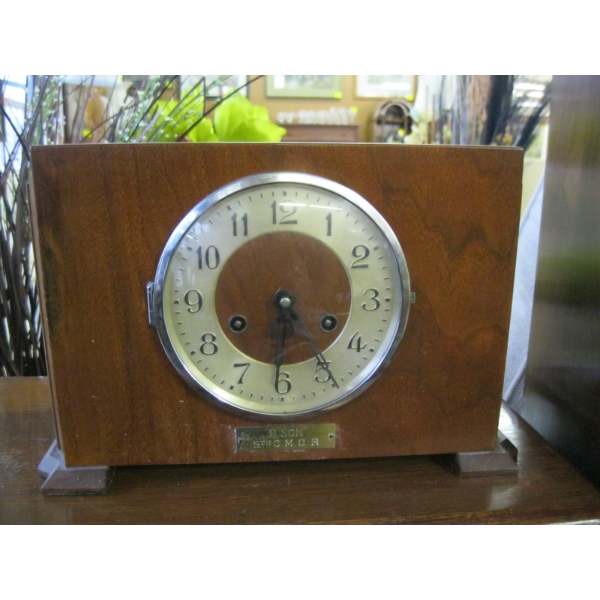 WOOD CASED MANTLE CLOCK