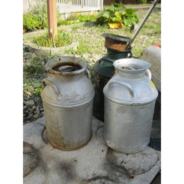 3 CREAM CANS