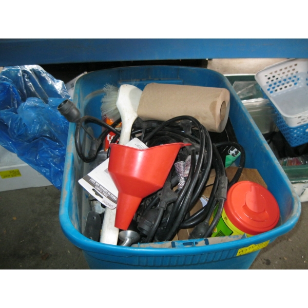 BIN OF MISC. OUTDOOR LIGHTING, ETC.