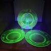 Image 5 : URANIUM GLASS PLATE SETS & 3 PC GRADUATING SIZE SET