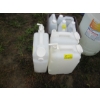 Image 2 : 3/4 CONTAINER OF DELLA ECO STAR CONCENTRATED LIQUID CIP DETERGENT & SMALLER CONTAINERS W/MISC.