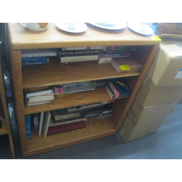 OAK BOOKSHELF