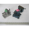 Image 1 : 2 TABLE TOP VISES INCLUDING A VACUUM VISE