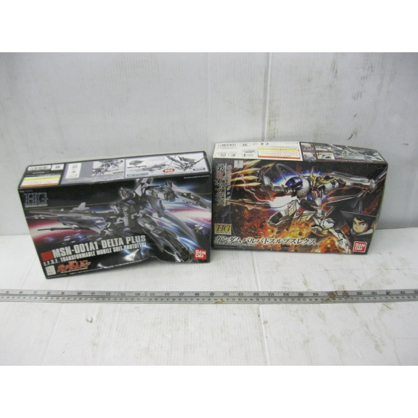 2 BANDAI MODELS