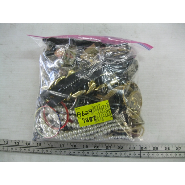 BAG OF COSTUME JEWELLERY