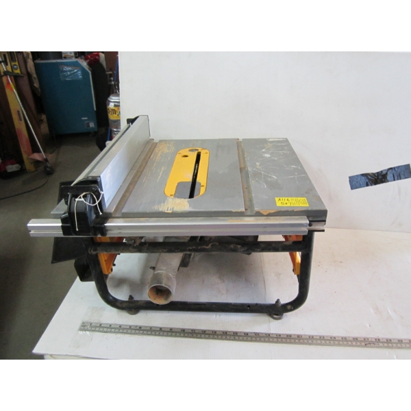 DEWALT TABLE SAW