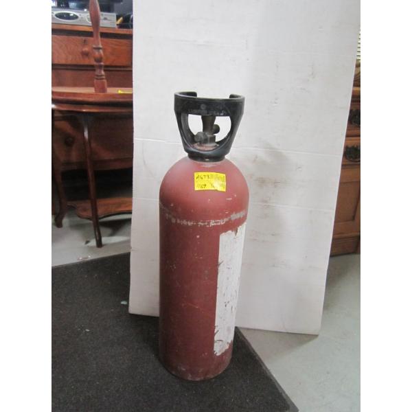COMPRESSED AIR TANK