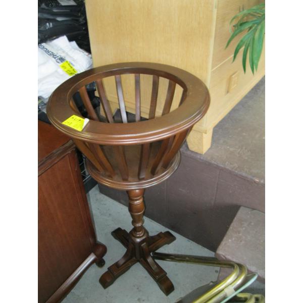 FERN STAND