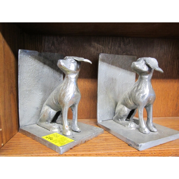 2 METAL DOG BOOKENDS