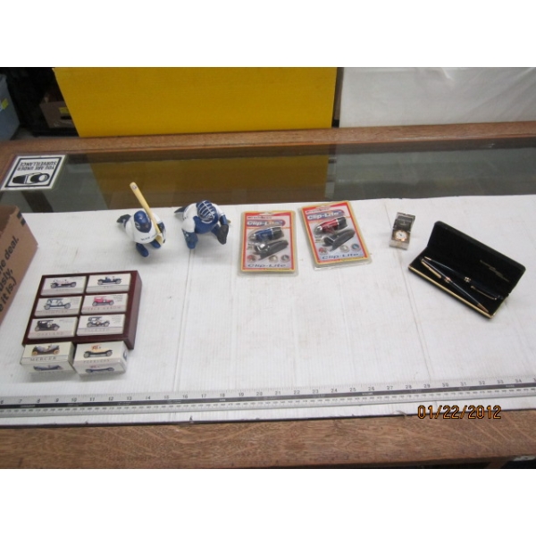 SM. BOX OF VINTAGE CARS, BASEBALL BLUEJAY BIRDS, ETC.