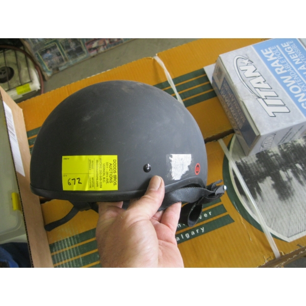 BLACK MOTORCYCLE HELMET - XXXL