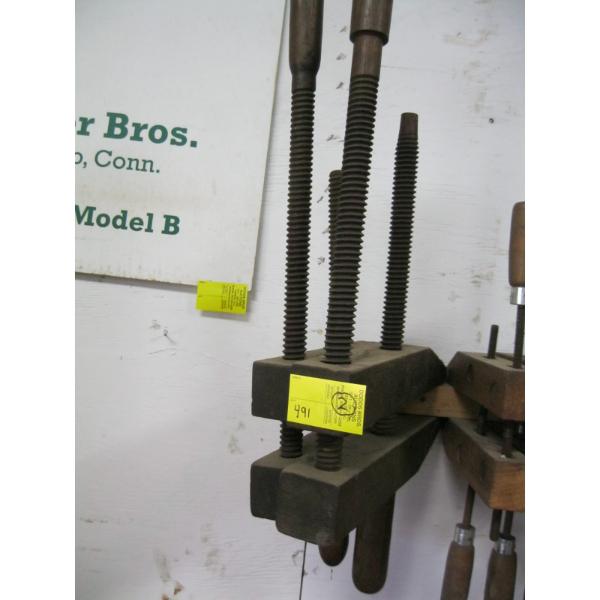 2 VINTAGE WOODEN CLAMPS