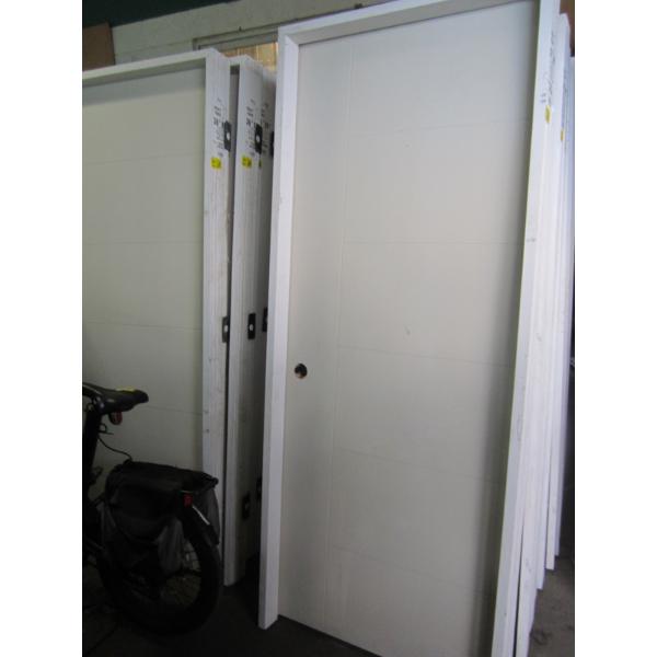 32" X 80" RIGHT HAND INTERIOR DOOR IN FRAME