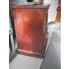 Image 5 : ANTIQUE COMMODE