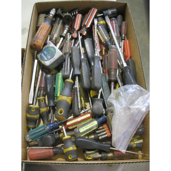BOX OF ASST'D SCREWDRIVERS