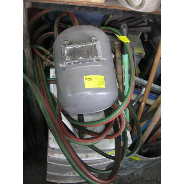 OXY ACETYLENE TORCH W/HOSE & WELDING HELMET