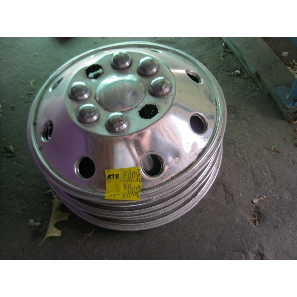 3 HUBCAPS