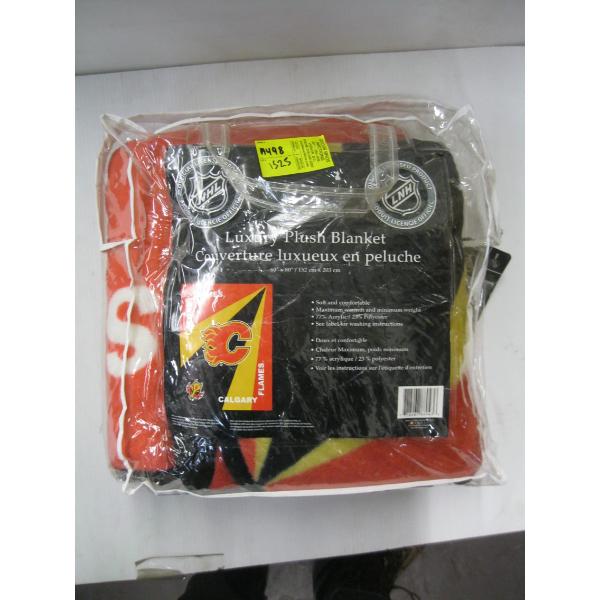 CALGARY FLAMES PLUSH BLANKET