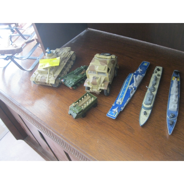 COLLECTION OF ARMY VEHICLES & SHIPS