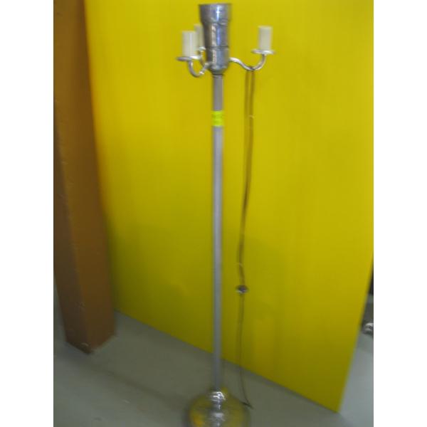 CHROME BASED FLOOR LAMP