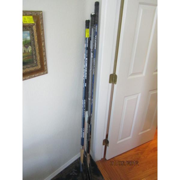 4 HOCKEY STICKS