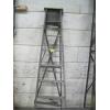 Image 1 : 8' WOODEN STEPLADDER