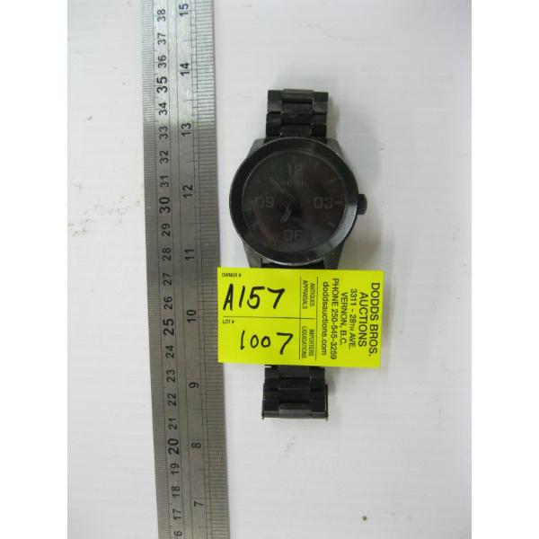 BLACK NIXON WATCH