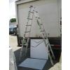Image 2 : 8' DOUBLE SIDED STEPLADDER