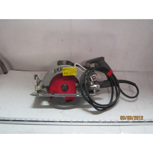 SKIL WORM DRIVE CIRCULAR SAW