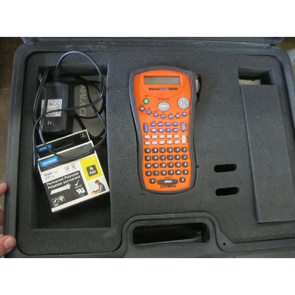 DYMO RHINO PRO 3000 LABEL MAKER