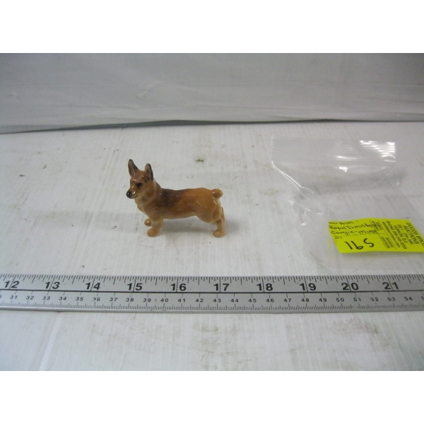 ROYAL DOULTON FIGURINE "THE MINI CORGI"