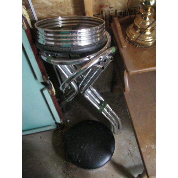 2 BAR STOOLS - NEED ASSEMBLING, W/HARDWARE