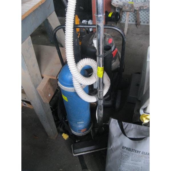 BACKPACK VACUUM W/POWERHEAD