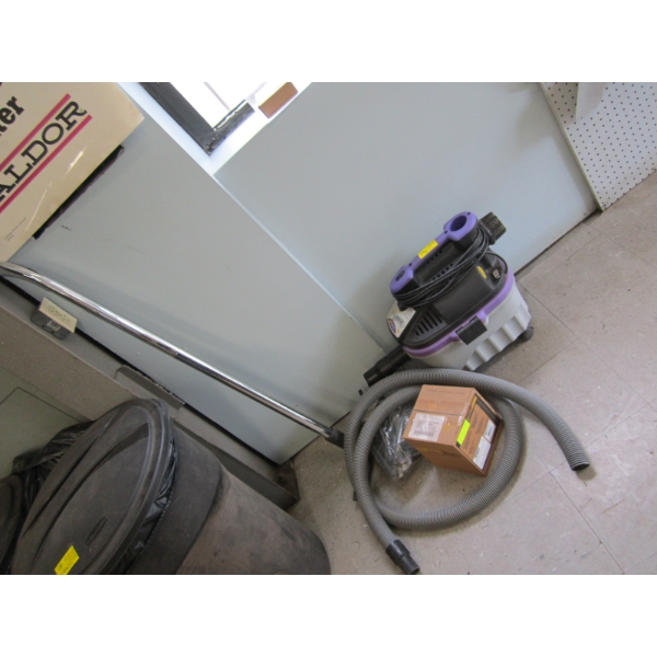 PROGUARD SHOP VAC - 4 GALLON