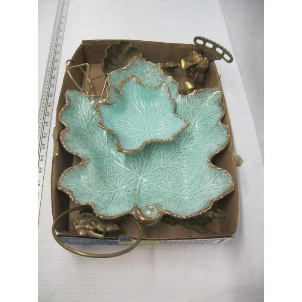 DÉCOR ITEMS