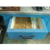 Image 3 : METAL TOP WORK BENCH W/4 DRAWERS - NOT THE VISE