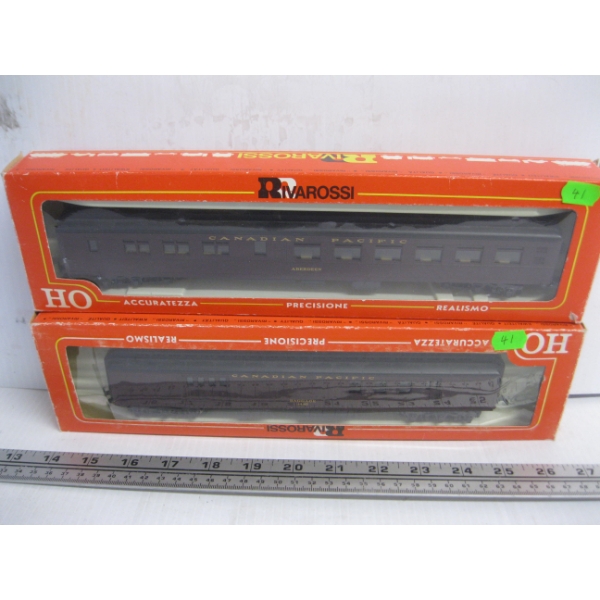 2 PASSENGER TRAIN CARS