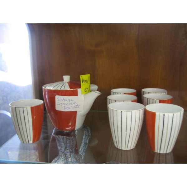 SM. VINTAGE JAPANESE TEA SET