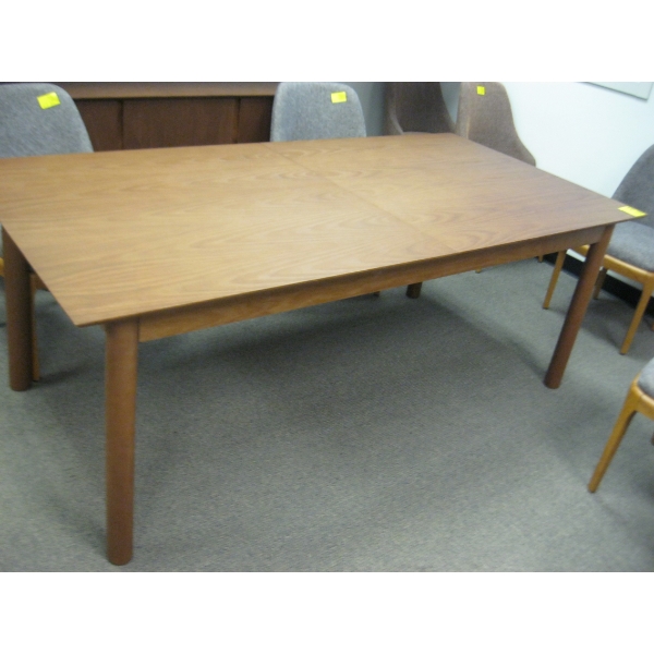 COMO 200CM EXTENDABLE WALNUT 4 LEG TABLE