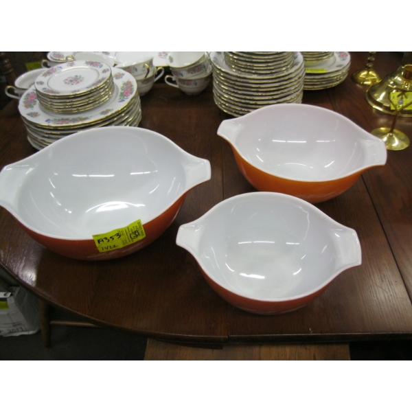 3 PIECE PYREX MIXING BOWL SET