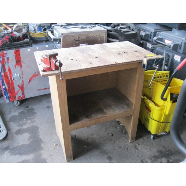 WORK BENCH W/2 VISES