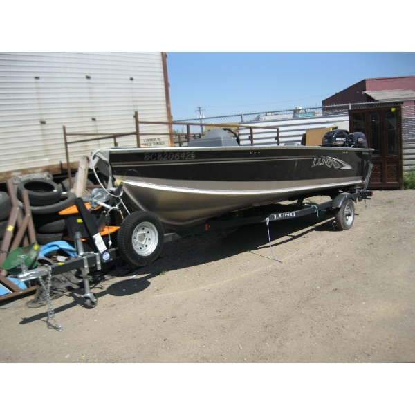 LUND 16' ALUMINUM BOAT W/MERCURY 4 STROKE MOTOR & MERCURY PRO KICKER ON 2020 SHORELANDR TRAILER