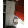 Image 1 : 2 WHITE CABINETS 