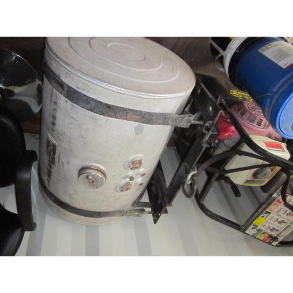 CLEAN PRESSURE SYSTEMS HONDA POWERED 15HP STEANMCLEANER PRESSURE WASHER W/LG. TANK