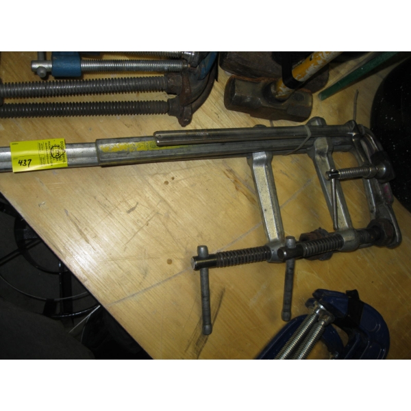 3 SLIDING CLAMPS