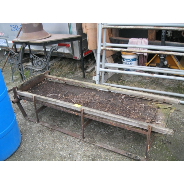 ANTIQUE PULL SLEIGH (HOMEMADE)