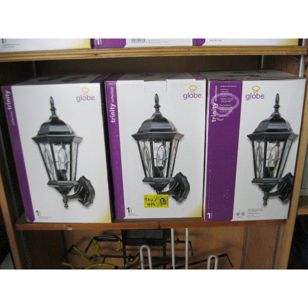 3 OUTDOOR WALL MOUNT LIGHT FIXTURES