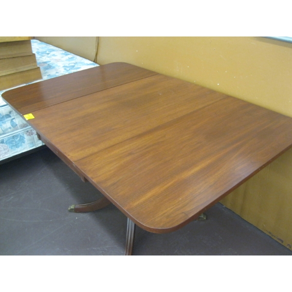 DUNCAN FYFFE DROPLEAF TABLE