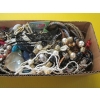 Image 4 : FLAT OF COSTUME JEWELLERY